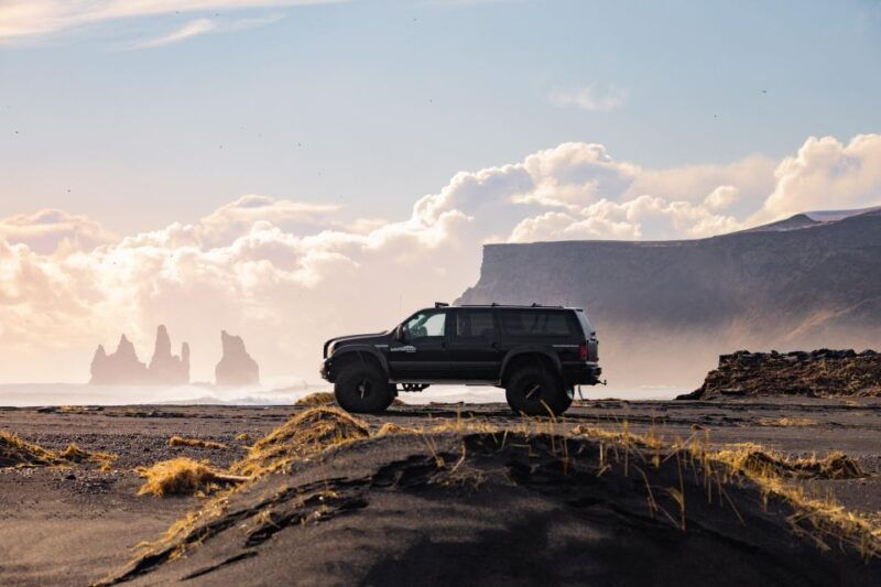 private-south-coast-ice-cave-black-sands-tour