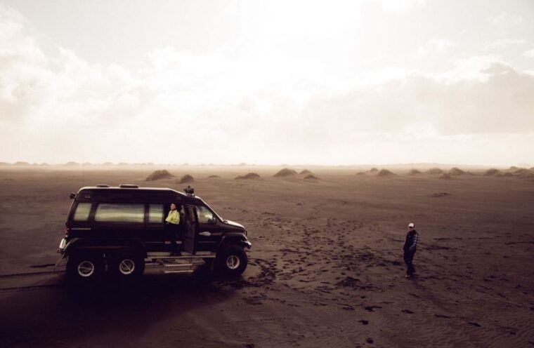private-south-coast-ice-cave-black-sands-tour