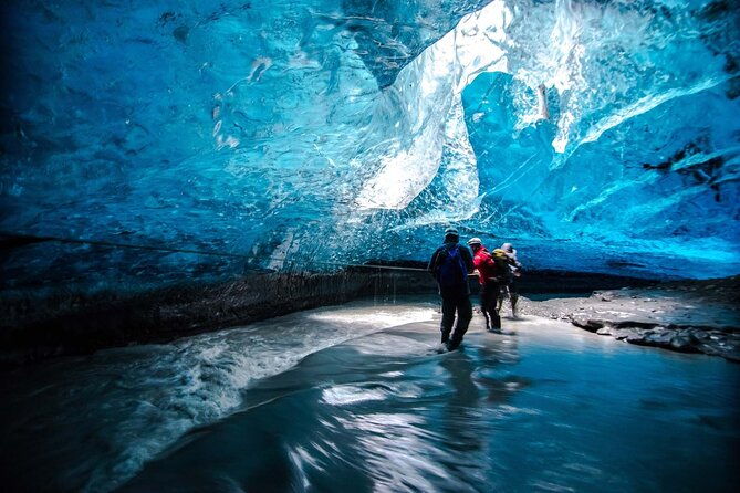 private-south-coast-tour-to-jokulsarlon-glacier-lagoon