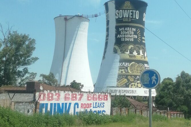 Private Soweto and Lunch Tour - A Closer Look at the Soweto Tour Experience