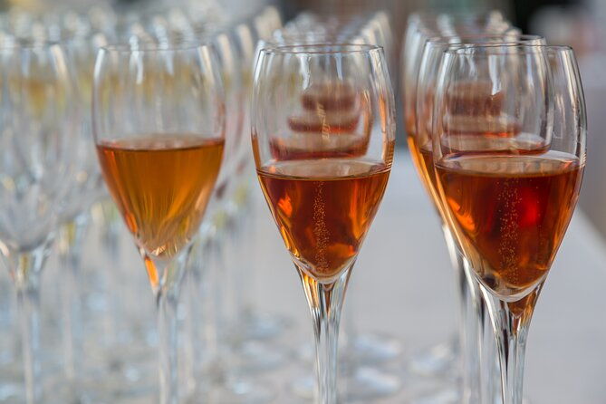 private-sparkling-wine-tasting-in-istria