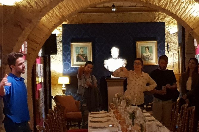 private-special-tour-around-lisbon-and-wine-tasting