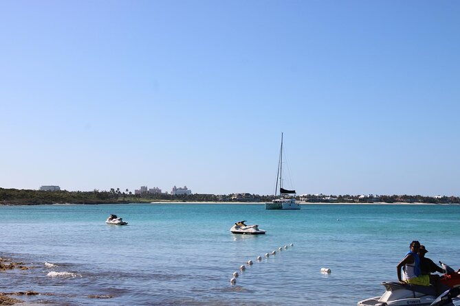 private-speed-boat-beach-and-bar-hopping-visiting-rose-island