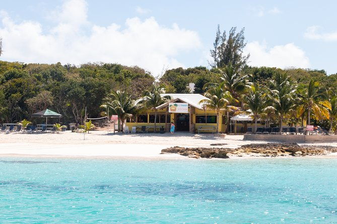 private-speed-boat-for-snorkeling-or-fishing-in-nassau-34ft