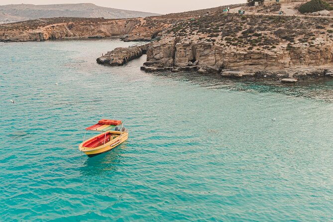 private-speedboat-3hrs-around-comino-crystal-blue-lagoon-caves