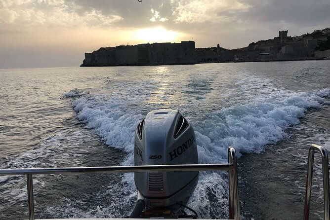 private-speedboat-guided-tour-explore-the-best-of-dubrovnik-islands