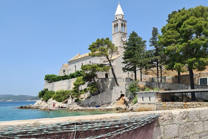 private-speedboat-tour-2