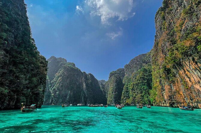 Private Speedboat Tour Phi Phi and 4 Islands From Krabi - Lunch and Relaxation: The Heart of the Day