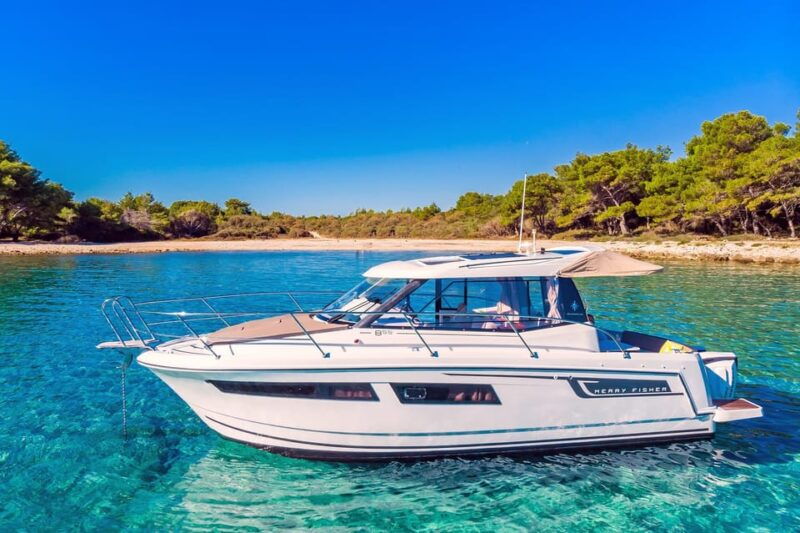 private-speedboat-tours-sea-symphony