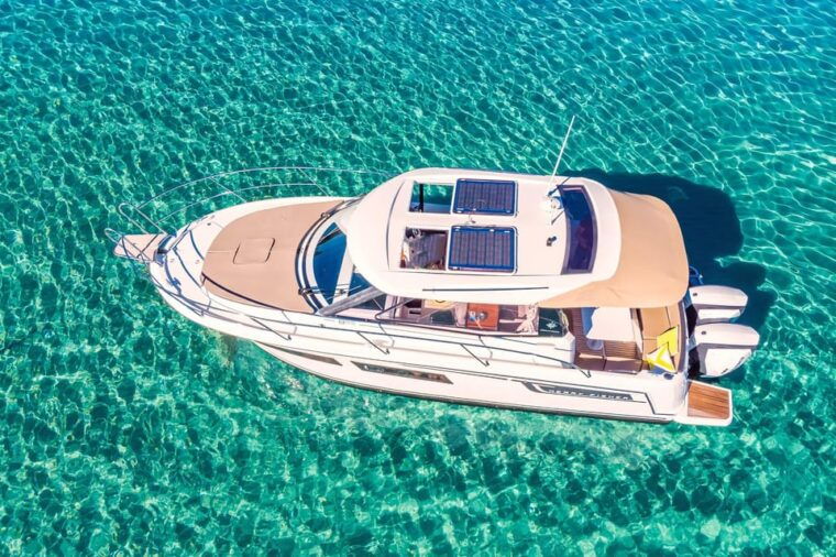 private-speedboat-tours-sea-symphony