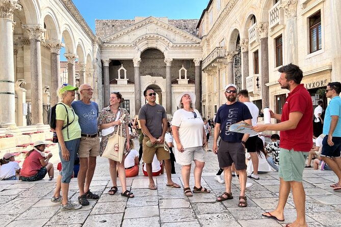 private-split-visit-diocletian-palace-taste-food-at-the-market