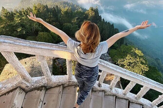 Private Sri Lanka Tour & Hike Experience to Ambuluwawa Tower - FAQs