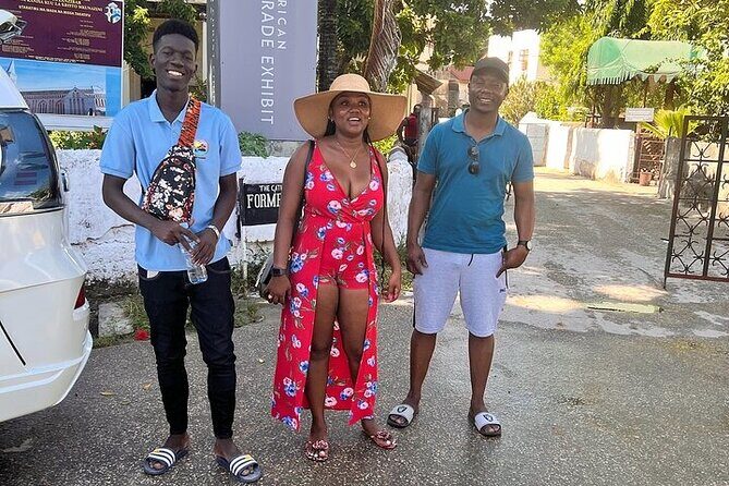 Private Stone Town, Nakupenda Beach and Prison Island Tour - Authenticity and Personalized Experience