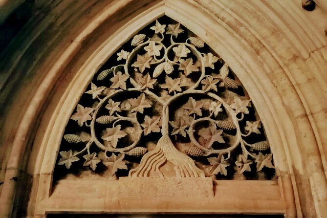 private-stories-of-jewish-prague-walking-tour-2