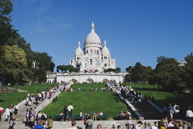 private-street-art-tour-in-paris-with-local-expert
