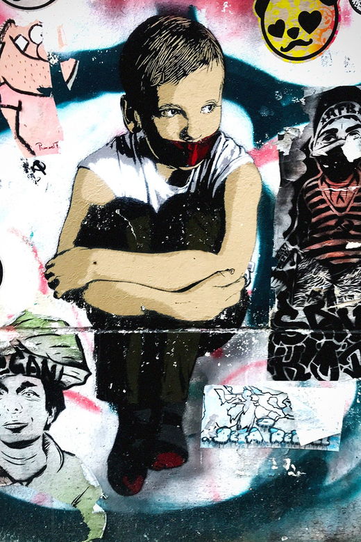 private-street-art-walking-tour-in-berlin-friedrichshain