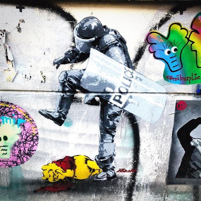 private-street-art-walking-tour-in-berlin-friedrichshain