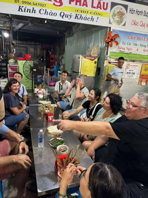 private-street-food-motorbike-tour-in-da-nang-city