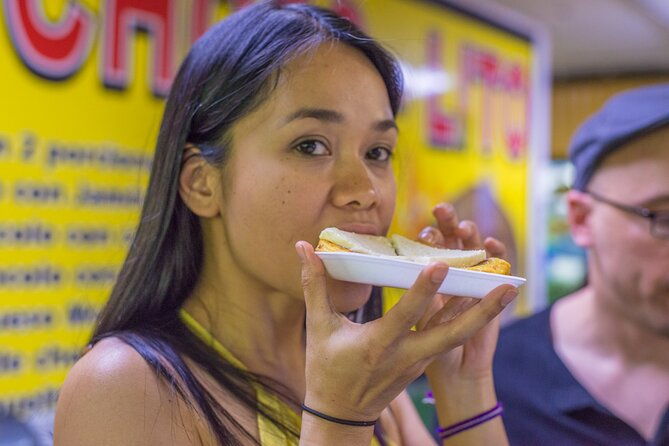 private-street-food-tour-eat-like-a-local-in-medellin