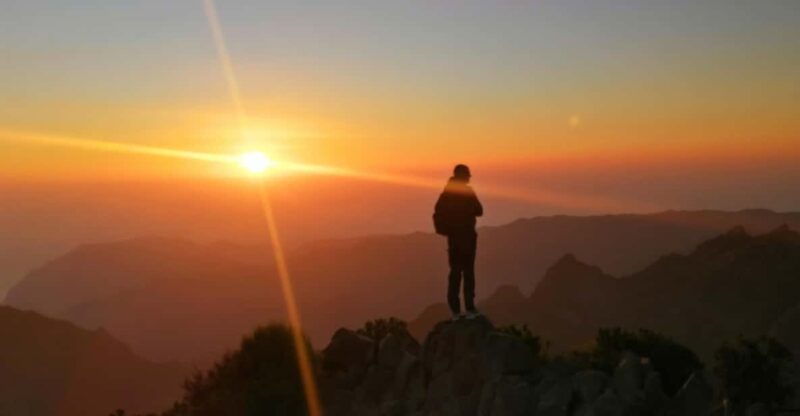private-sunrise-hike-to-pico-ruivo-with-hotel-pickup