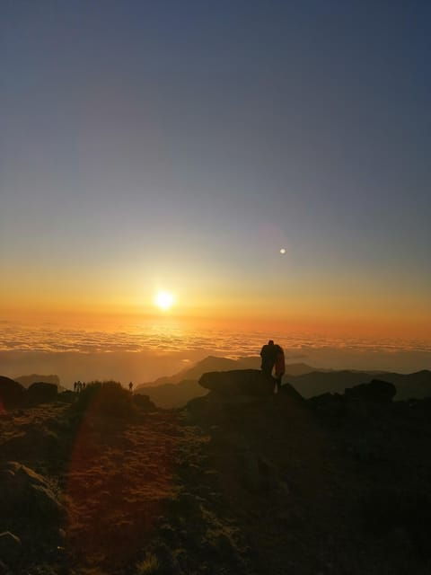 private-sunrise-hike-to-pico-ruivo-with-hotel-pickup