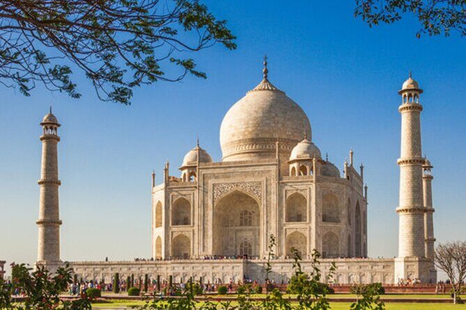 Private Sunrise Taj Mahal and Agra Fort DayTour From Delhi by Car - The Comfort of Private Transport and Early Mornings