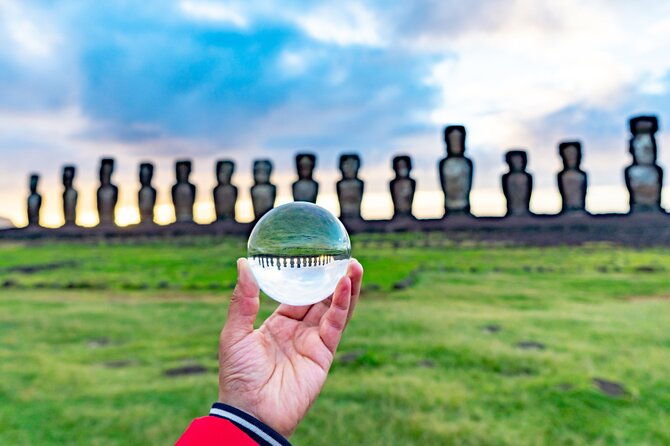 private-sunrise-tour-at-15-moai-tongariki-park