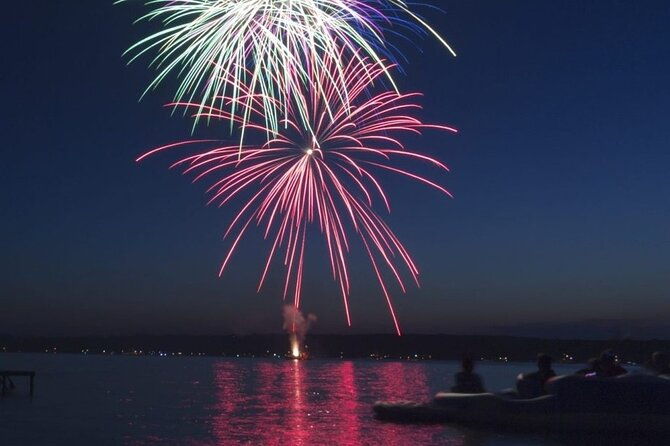 private-sunset-and-fireworks-dolphin-tour-6-people-max