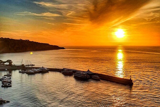 private-sunset-boat-tour-from-sorrento-with-aperitif-on-board