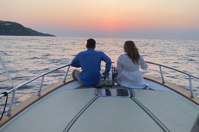 private-sunset-boat-tour-in-ischia