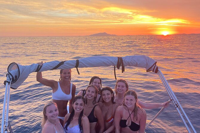 private-sunset-boat-tour-with-prosecco-from-sorrento