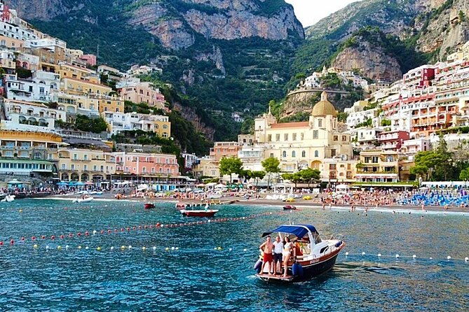 private-sunset-cruise-of-the-amalfi-coast-restroom-on-board-2