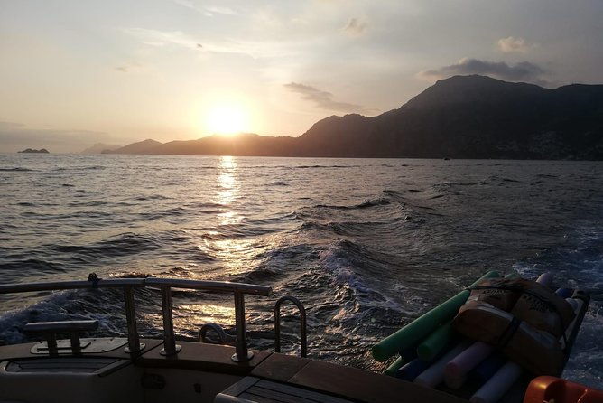 private-sunset-cruise-with-prosecco-onboard
