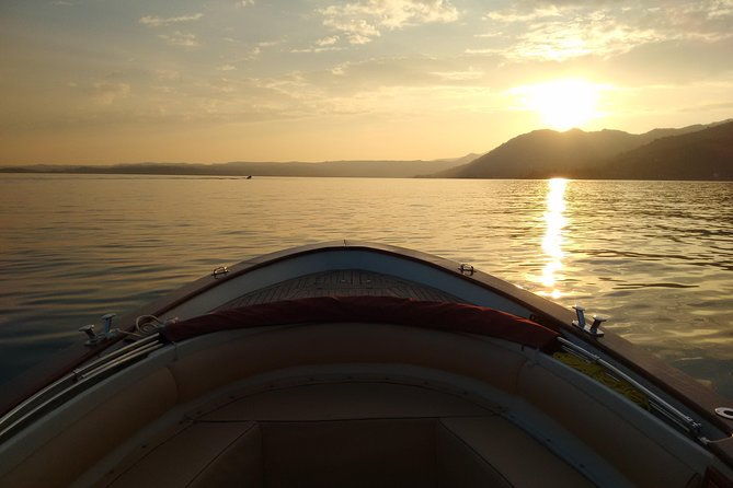 private-sunset-cruise-with-toast