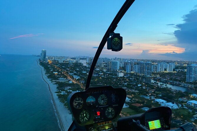 private-sunset-ft-lauderdale-to-miami-beach-helicopter-tour
