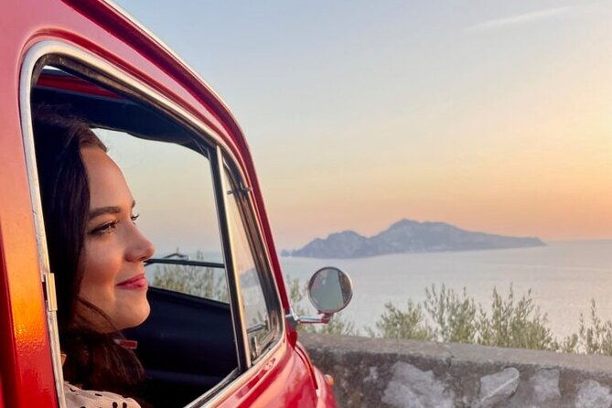 private-sunset-photo-tour-with-vintage-fiat-500-2