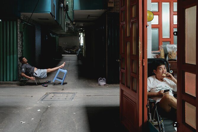 Private Sunset Photography Tour - Travel through history and time - Exploring the Private Sunset Photography Tour in Ho Chi Minh City