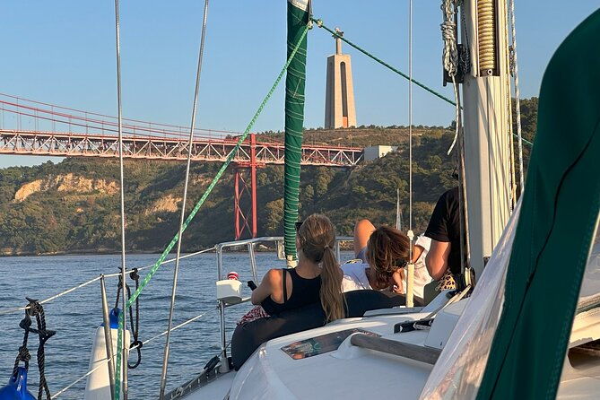 private-sunset-sailing-boat-tour-in-lisbon