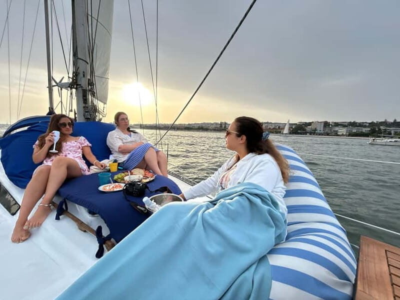 Private Sunset Sailing in Lisbon with Wine & Amazing Views - FAQ
