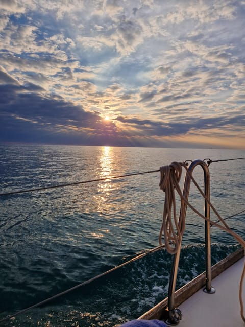 private-sunset-sailing-tour-la-maddalena-archipelago