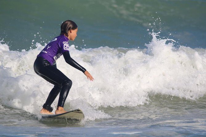 Private Surf Lesson - The Benefits of Private Lessons Over Group Classes