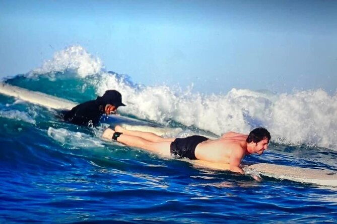 private-surf-lesson-with-transportation-in-honolulu-hawaii