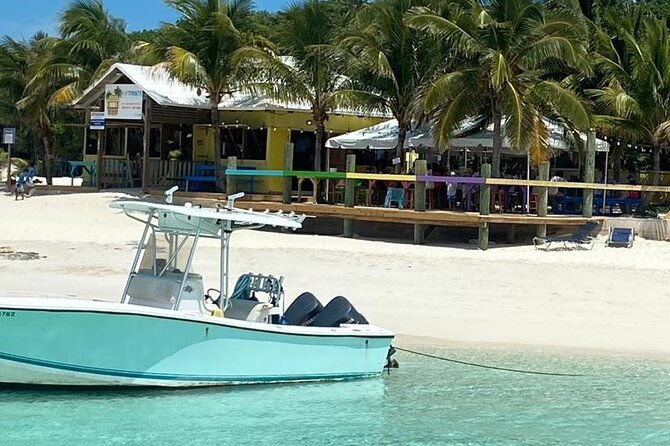 private-swimming-pig-beach-day-50ft-sun-seeker-yacht-1-10-guests