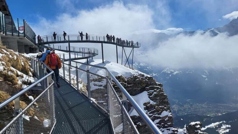 Private Swiss Alps Tour, Lakes, Villages, Waterfalls - The Iconic Grindelwald and Optional First Cliff Walk