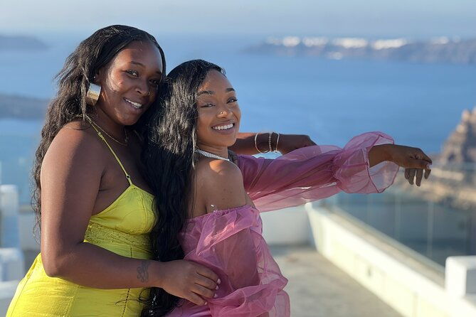 private-tailormade-tour-in-santorini-island-with-local-driver