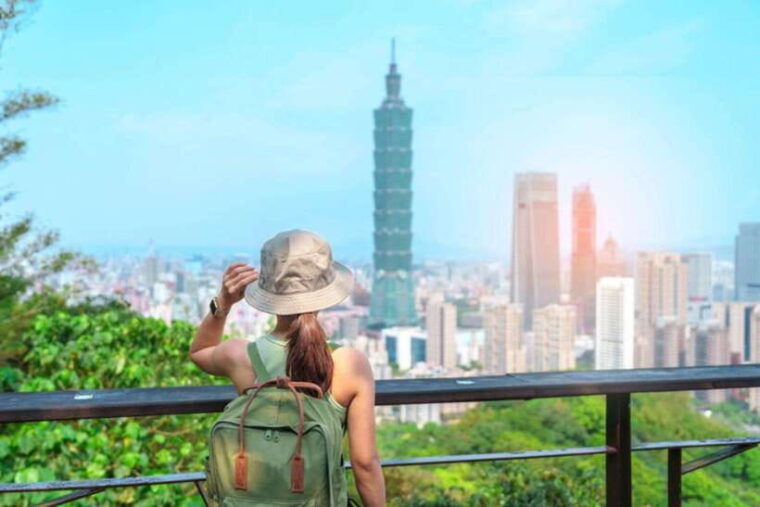 private-taipei-city-layover-tour-from-tpe-airport