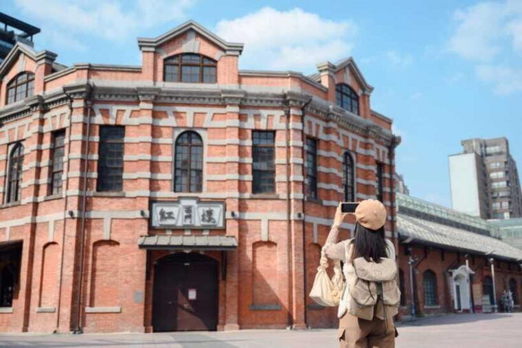 private-taipei-city-layover-tour-from-tpe-airport
