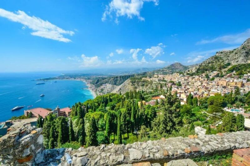 private-taormina-top-city-sights-walking-tour