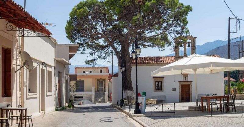 private-tasting-of-6-cretan-wines-in-fres-village