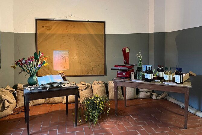 private-tasting-of-organic-wines-in-the-cellar-in-arezzo